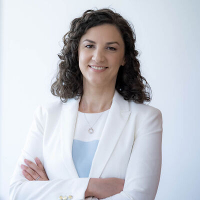 Dr Artane Rizvanolli